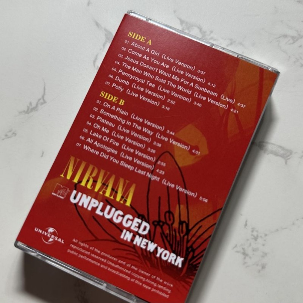 Yepyeni Kutusunda Kaset Nirvan - Live Rock incelemesi ve fiyatı
